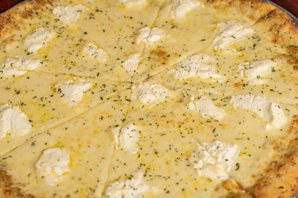 18" Bianca Pizza