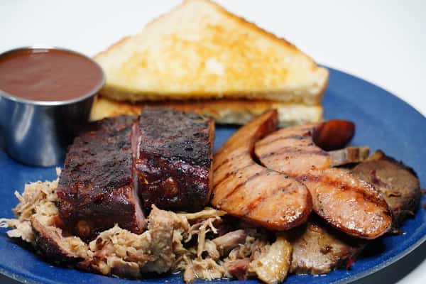 Combination Dinner Menu Ribs BBQ Barbecue Restaurant in Cedar