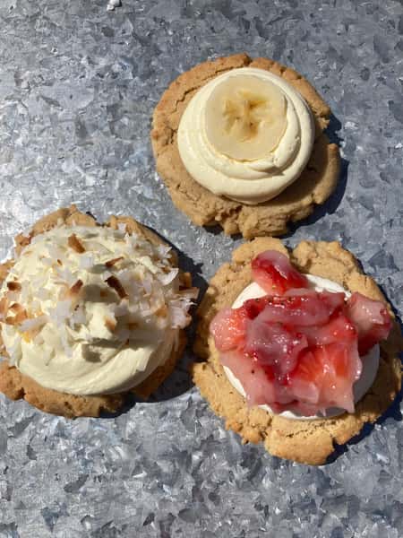 3 cookies