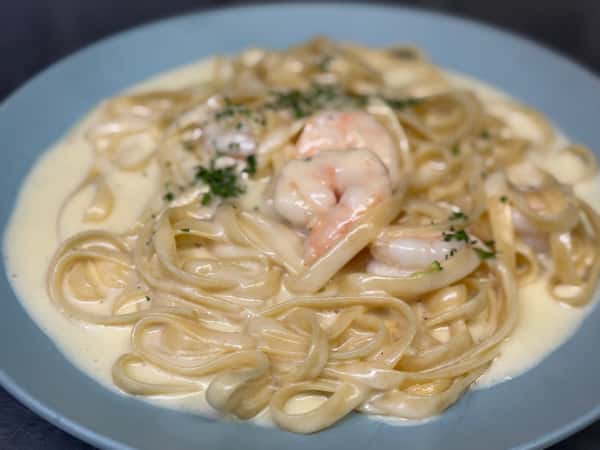 Fettuccine and Prawns