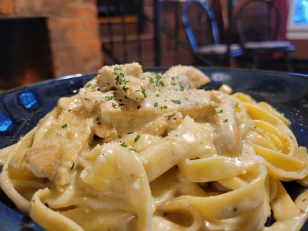 Fettuccine Alfredo