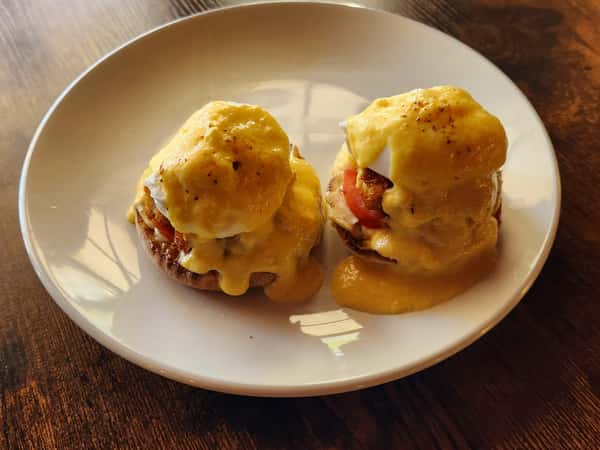 Crabcakes Benedict