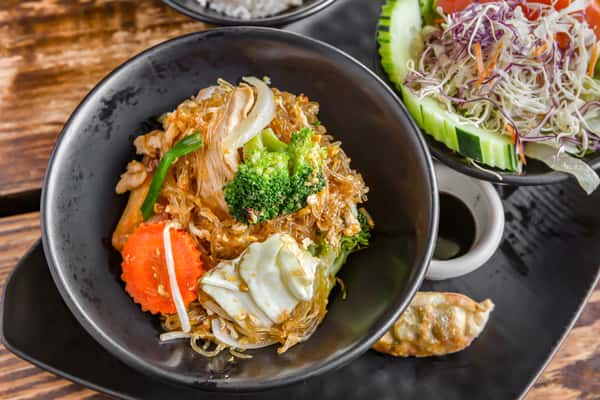 pad woo sen lunch