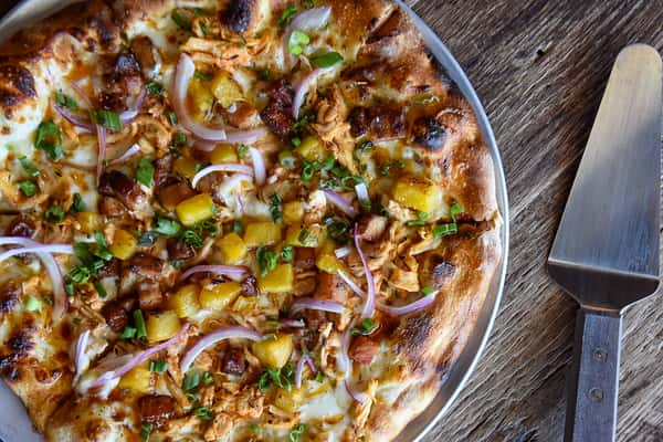 TROPIC CHICKEN PIZZA