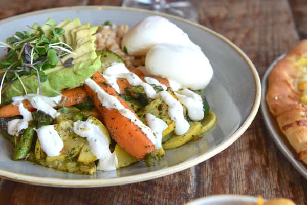 BRUNCH FARRO BOWL