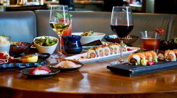 sushi-spread