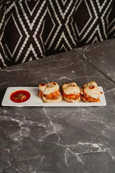 Garlic Knot Chicken Parmesan Sliders