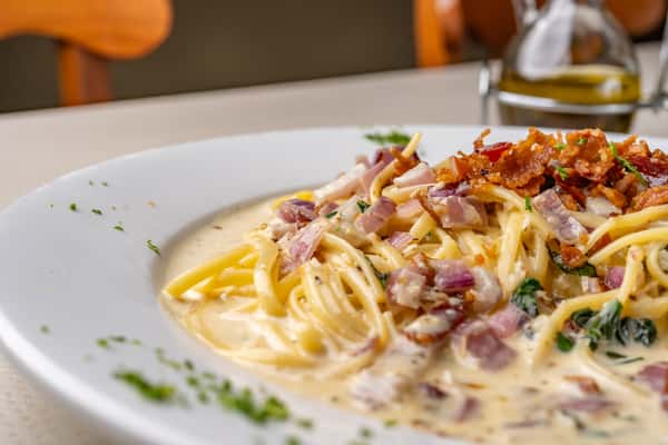 Linguini Carbonara