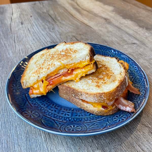 Spicy Grilled Cheese and Bacon TE