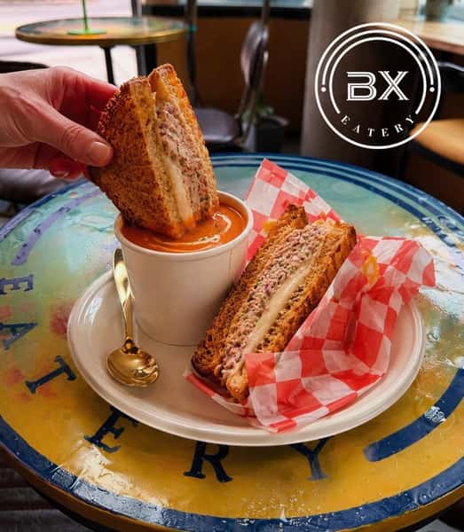 Grilled Cheese w/Fries or Soup