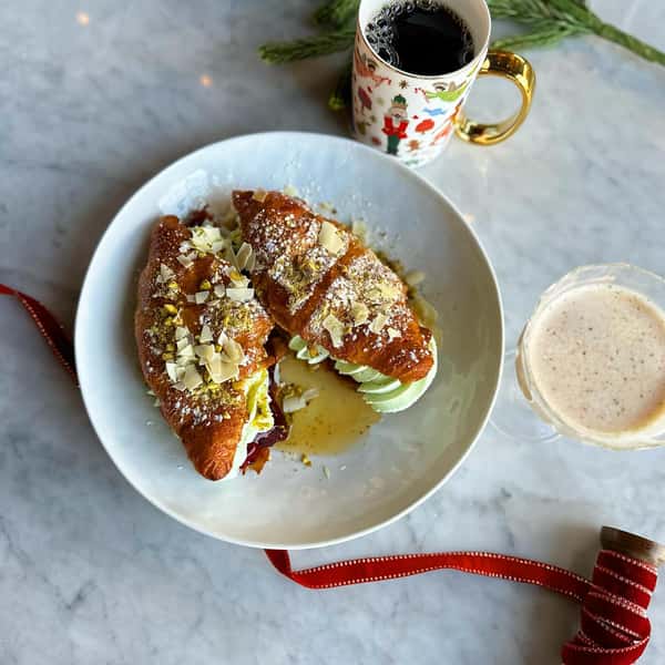 Pistachio Croissant