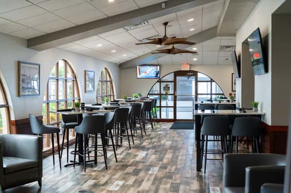 Dockside Lounge