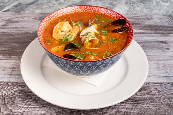 Cioppino (Italian American Fisherman's Stew)