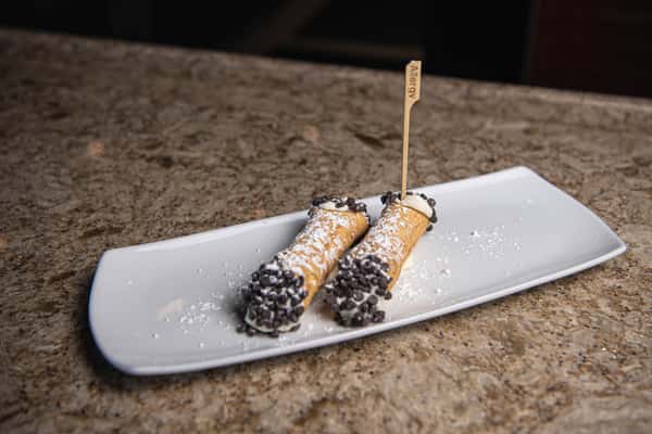 LOLA'S GLUTEN FREE CANNOLI