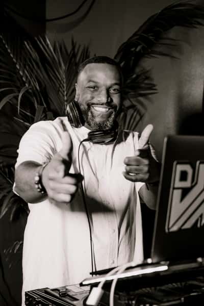DJ at the best Hookah Lounge in Las Vegas at Nukha