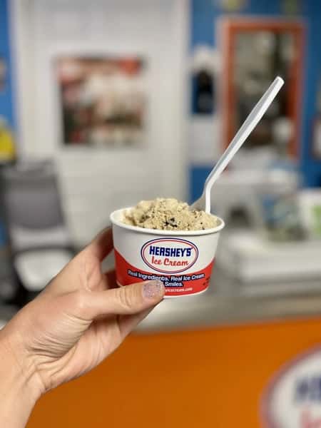 Hershey's Beach Ice Cream Shop