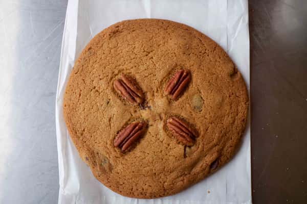 chocolate chip cookie