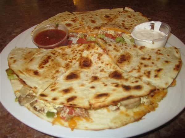quesadilla with dipping sauce