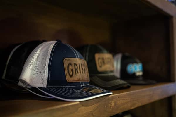 caps