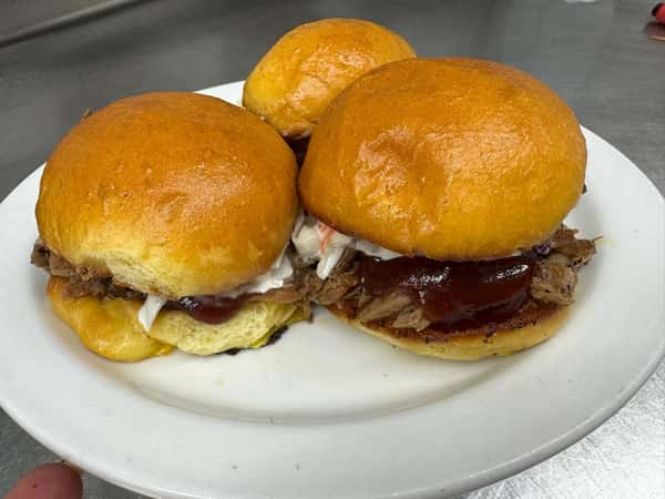 PULLED PORK SLIDERS