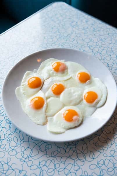 Fresh Eggs (12 eggs)