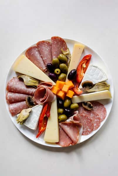 Antipasto Platter (36 oz.)