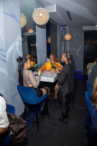 Guests dining at Weezy's