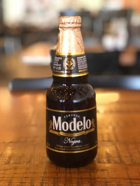 Modelo Negra