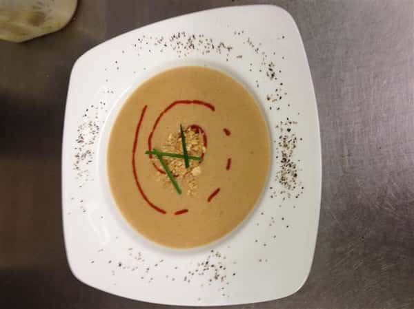 Cream soup in shallow bowl