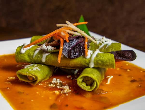 CHICKEN OR BEEF TAQUITOS