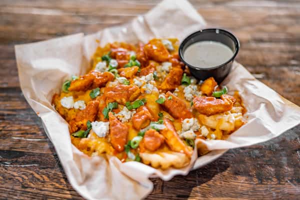 Buff Chicken Party Fries