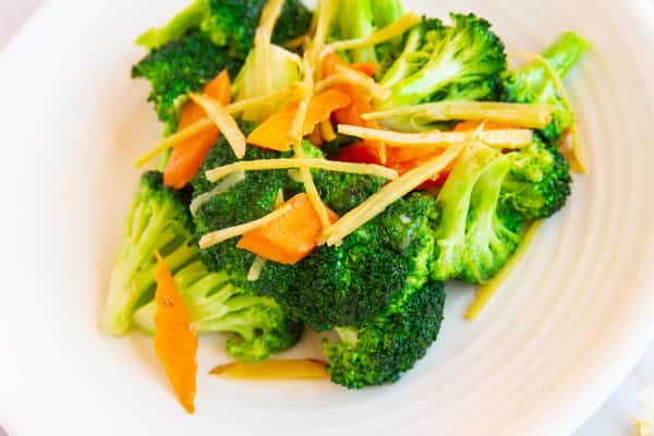 Stir fry broccoli