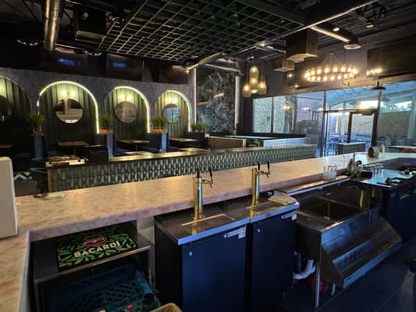 bar