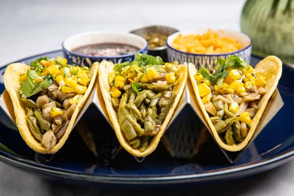 Noplas & Mushroom Tacos Plate