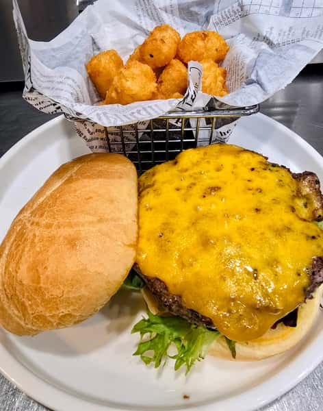 Classic Cheeseburger