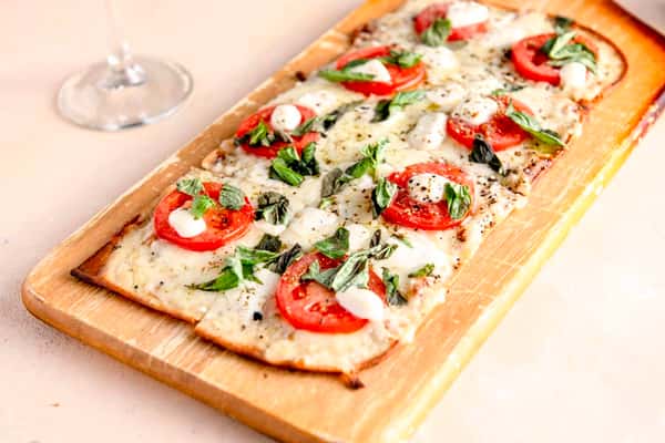 Margherita Flatbread Happy Hour Grillsmith Craft By Fire