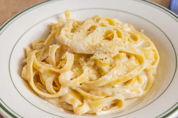 Fettuccini White Sauce