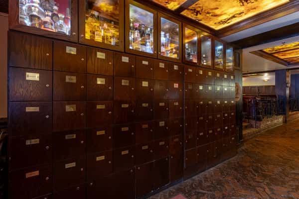 cigar room