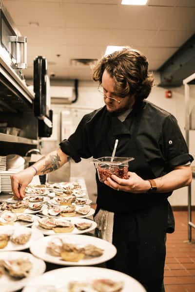 teammate plating food