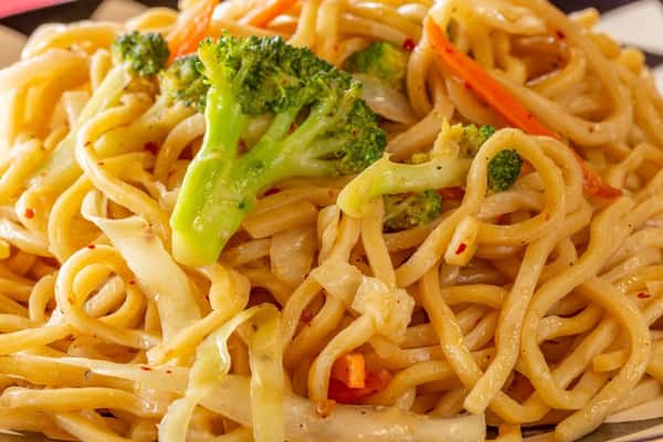 Chicken Lo Mein