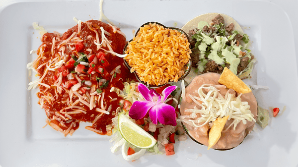 El Chile Relleno Y Más