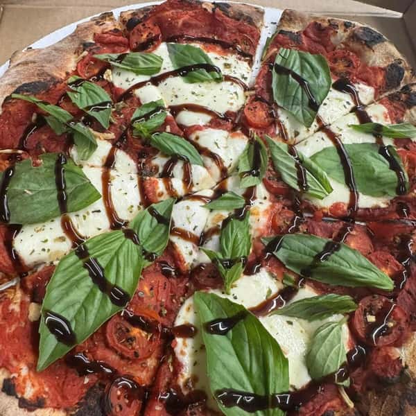 Ave Margherita Pizza