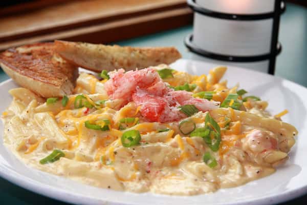 Thursday Dinner: Dungeness Crab Truffled Mac & Cheese