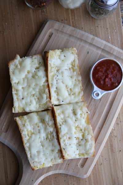 Garlic Cheesy Bread