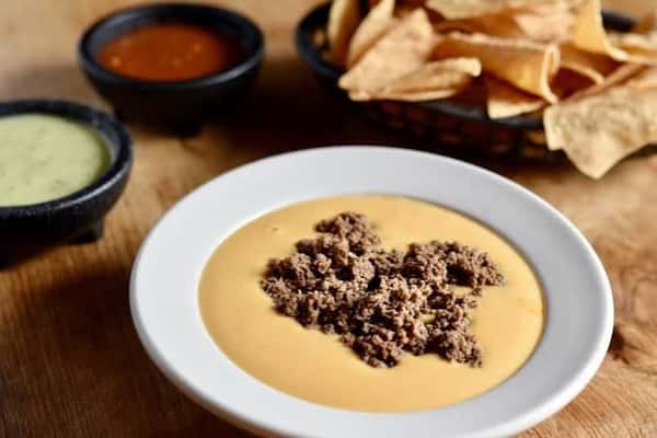 Chorizo Chili con Queso