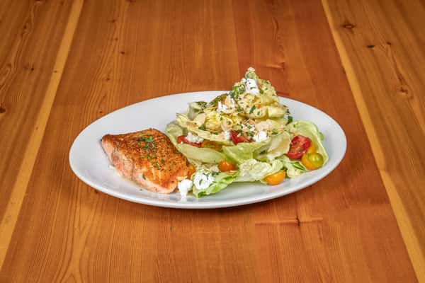 Canadian SalmonButter Lettuce Salad