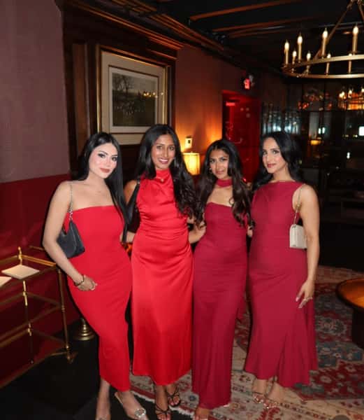 This is a sign that you deserve a night out with your girlfriends ✨💋
Christmas Week Hours:
Tuesday: 11AM-12AM
Wednesday: Closed
Thursday: Closed
Friday: 11AM-2AM
Saturday: 11AM-2AM
Sunday: 11AM-6PM