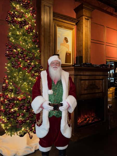Merry Christmas from our family at The Kennedy Houston to yours! 🎄❤️ We’ll be open tomorrow starting at 11AM & back to regular service hours.