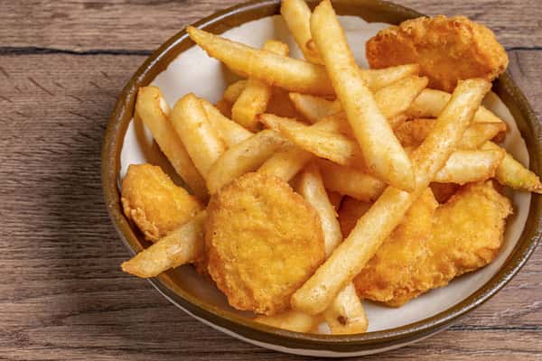 KIDS CHICKEN NUGGETS