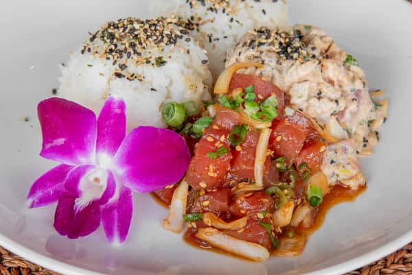 Hawaiian poke dish at Kalei's Kitchenette, fresh and flavorful Hawaiian food in San Diego